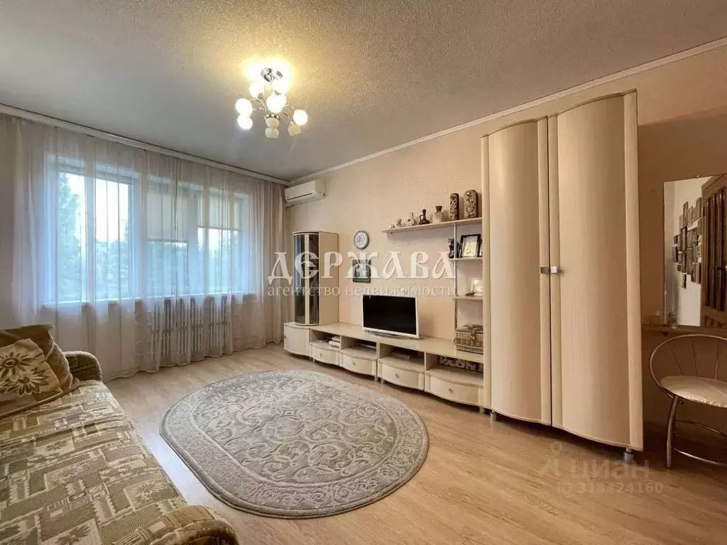 3-к кв. Белгородская область, Старый Оскол Жукова мкр, 29Б (63.7 м) - Фото 0