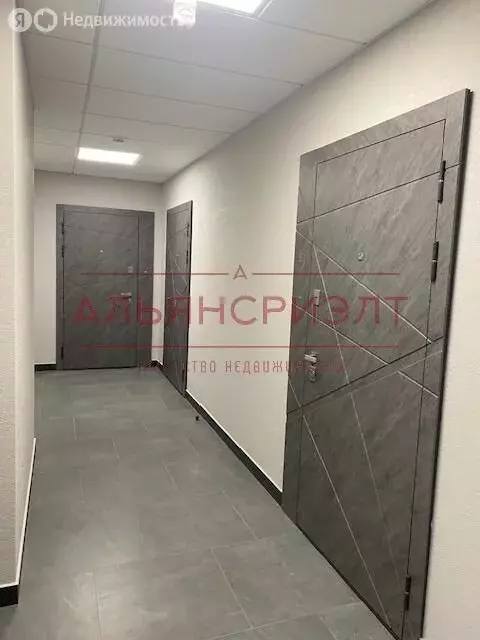 Квартира-студия: Новосибирск, улица Гаранина, 33к3 (28 м) - Фото 1