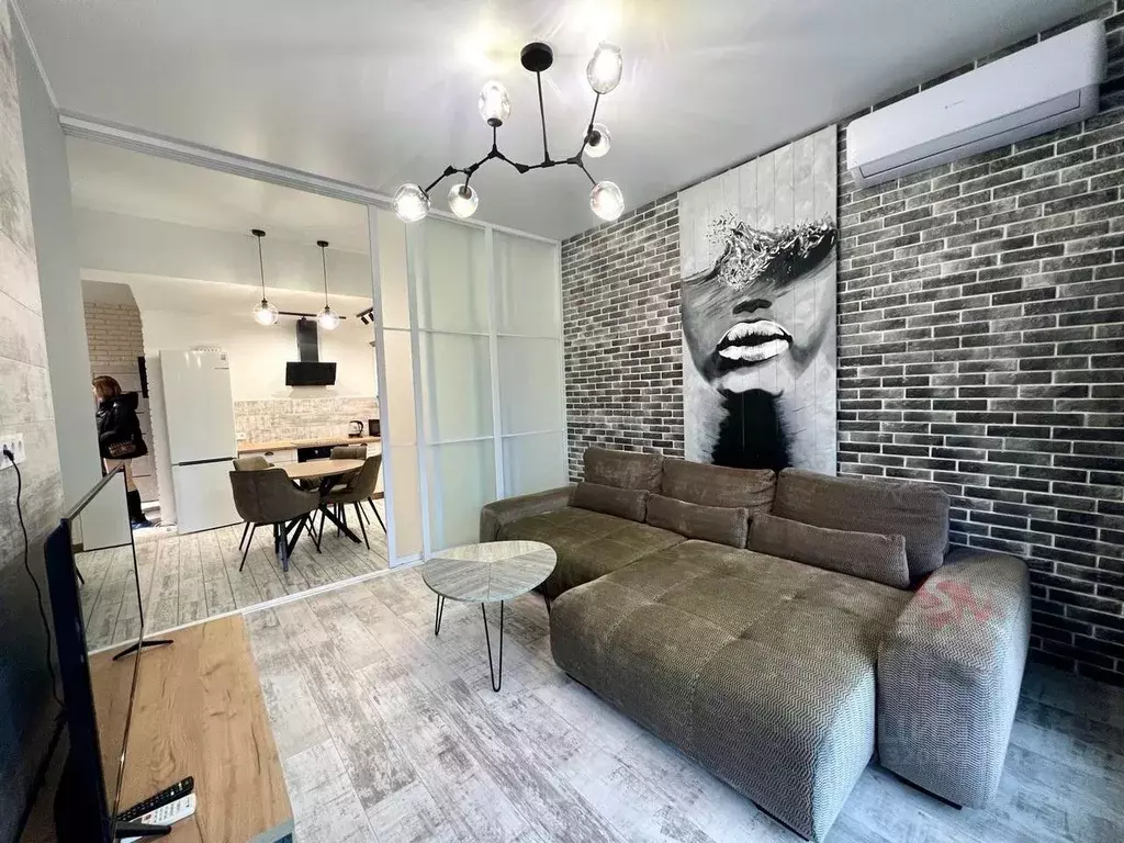 2-к кв. Крым, Ялта ул. Кирова, 90 (68.0 м) - Фото 0