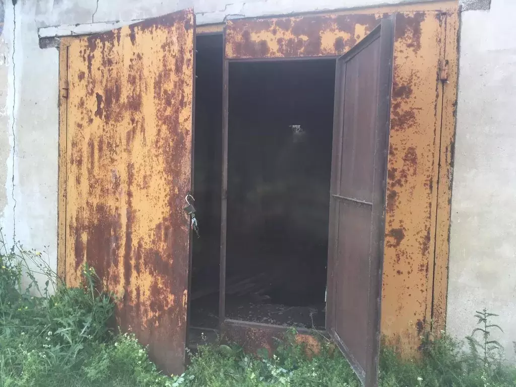 Гараж в Орловская область, Глазуновка городское поселение, Глазуновка ... - Фото 2