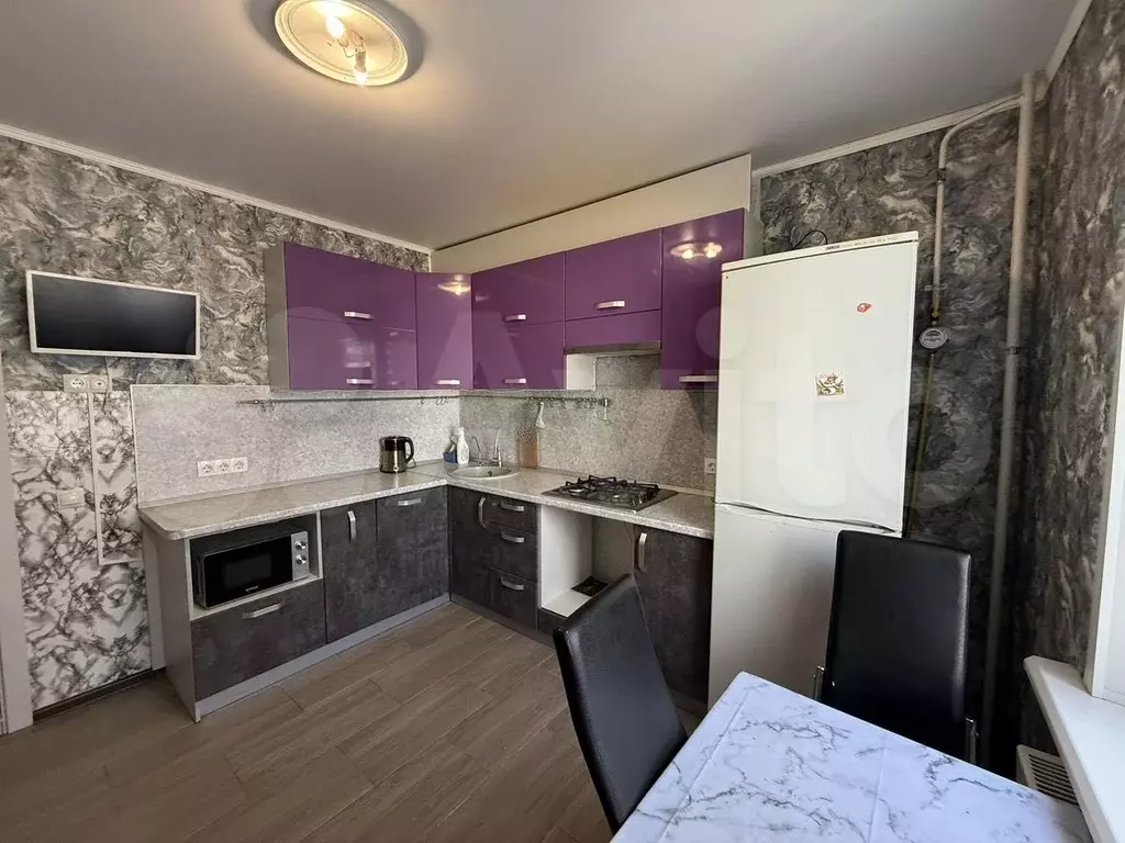 1-к. квартира, 42 м, 2/10 эт. - Фото 1