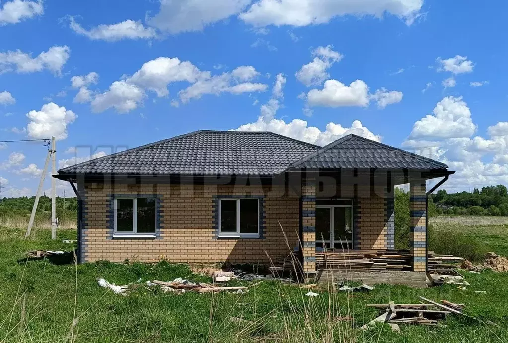 Дом в Смоленская область, Смоленский муниципальный округ, д. Быльники ... - Фото 1