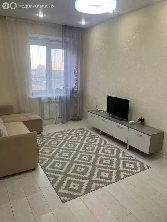 1-комнатная квартира: Омск, улица Крупской, 14к2 (35 м) - Фото 2