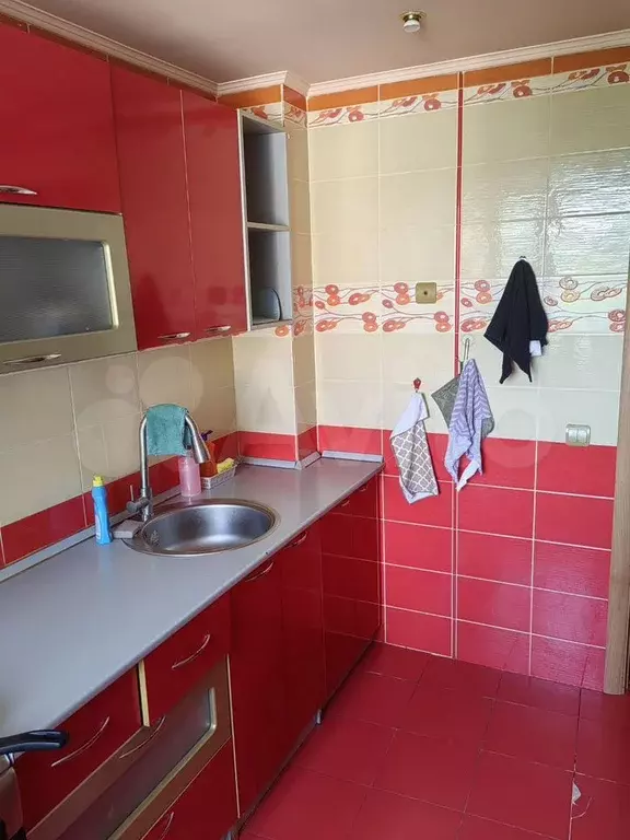 Комната 14 м в 3-к., 4/9 эт. - Фото 0