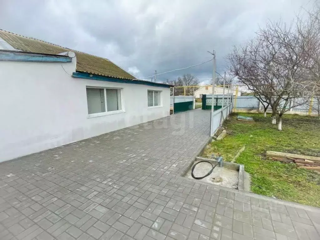 Дом в Крым, Красногвардейский район, с. Александровка ул. Заводская ... - Фото 2