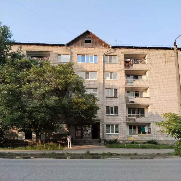 Комната 12,8 м в 1-к., 2/5 эт. - Фото 0