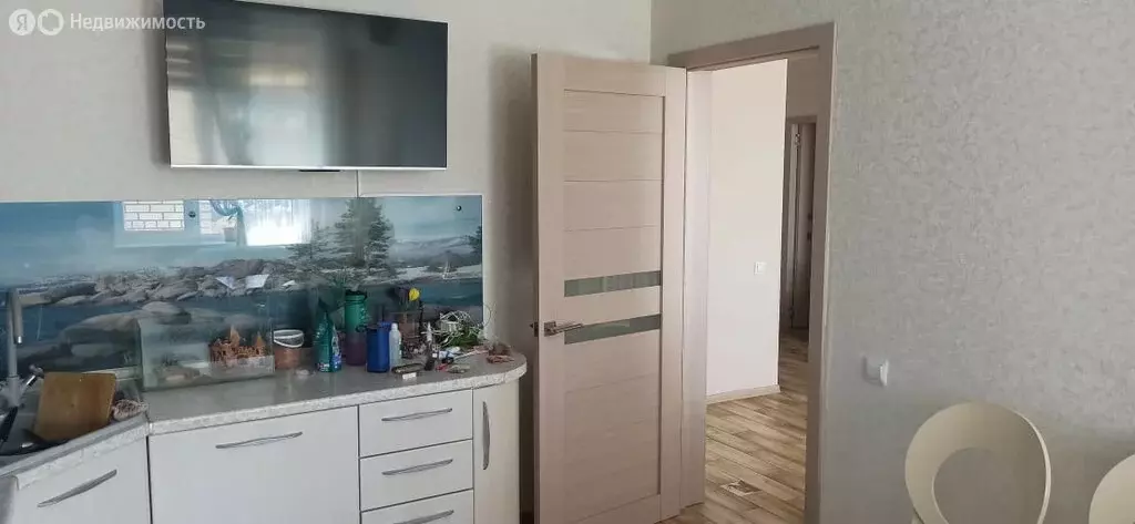 3-комнатная квартира: Астрахань, Волжская улица, 54 (78 м) - Фото 1