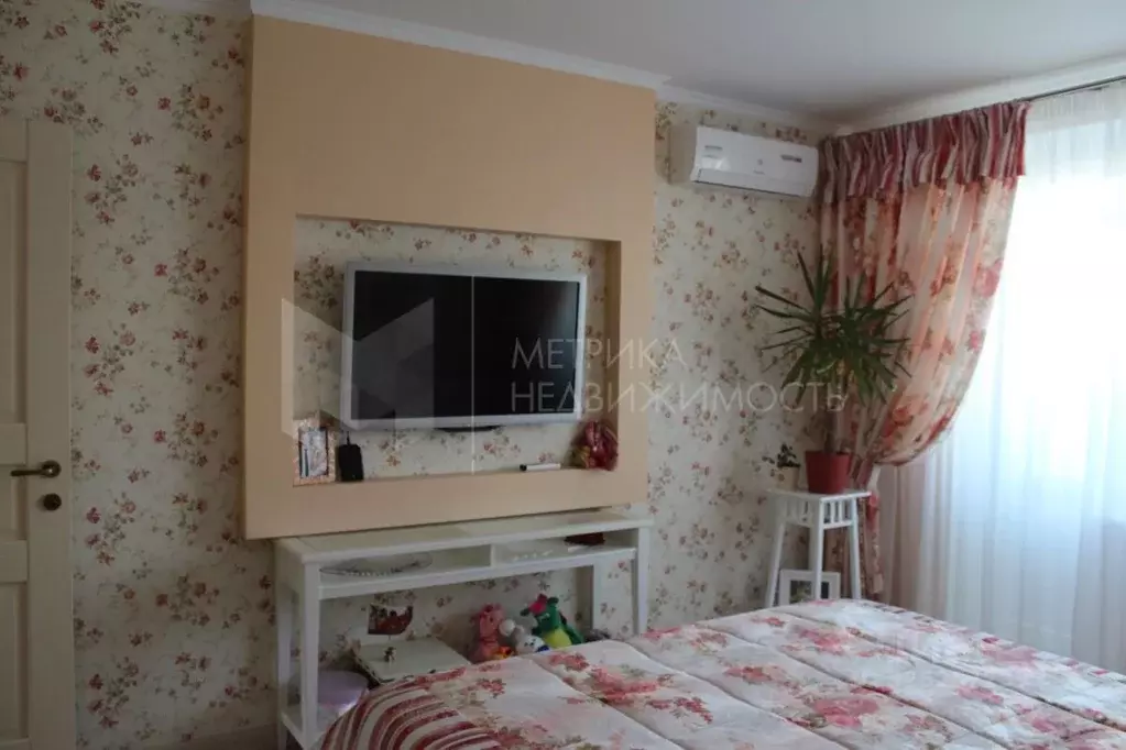 3-к кв. Тюменская область, Тюмень ул. Бориса Опрокиднева, 12 (89.9 м) - Фото 2