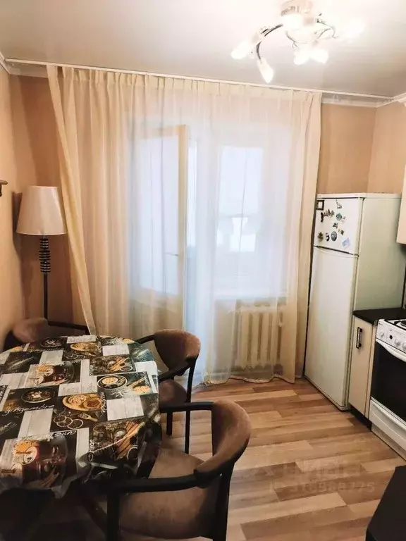 2-к кв. Ленинградская область, Кириши Молодежный бул., 32 (54.0 м) - Фото 0