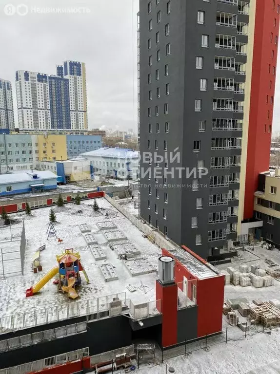 1-комнатная квартира: Екатеринбург, улица Репина, 68 (42.6 м) - Фото 1