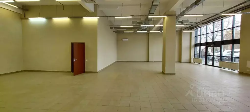 Помещение свободного назначения в Тверская область, Тверь просп. ... - Фото 1