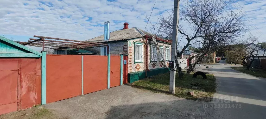 Дом в Воронежская область, Павловск ул. Красный Пахарь, 18 (70 м) - Фото 2