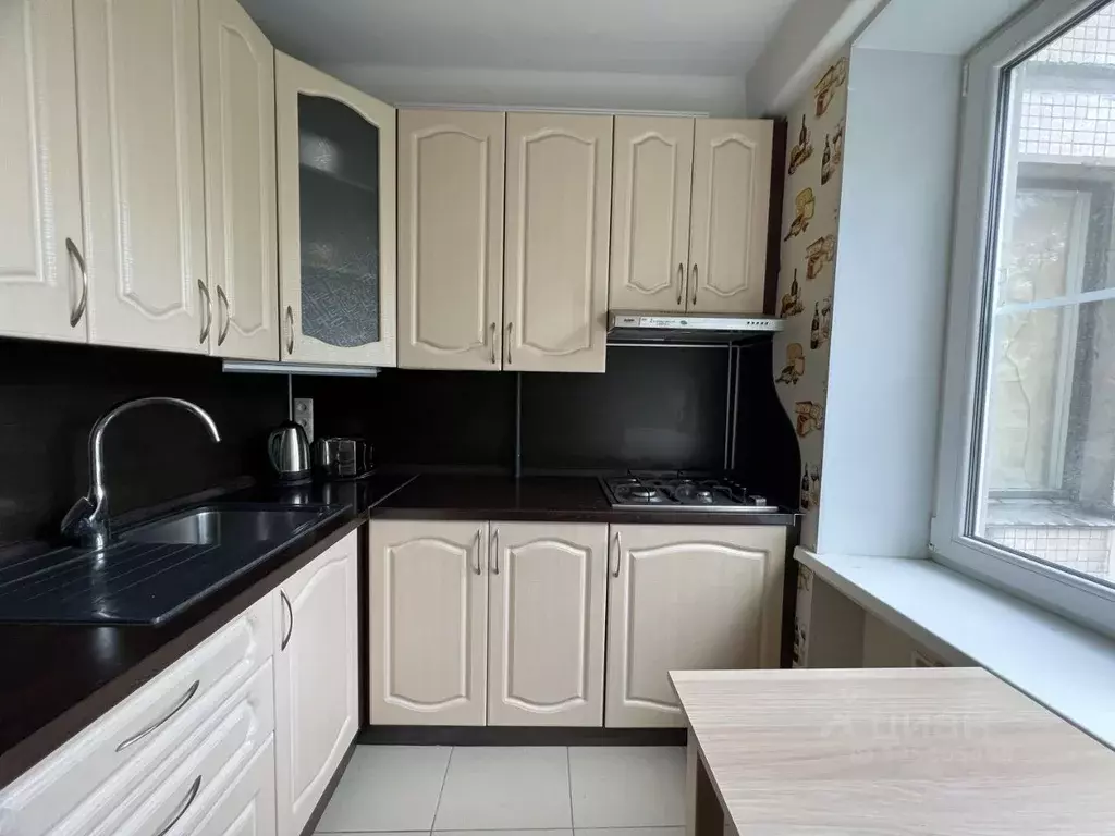 2-к кв. Санкт-Петербург ул. Вавиловых, 7К3 (50.0 м) - Фото 0