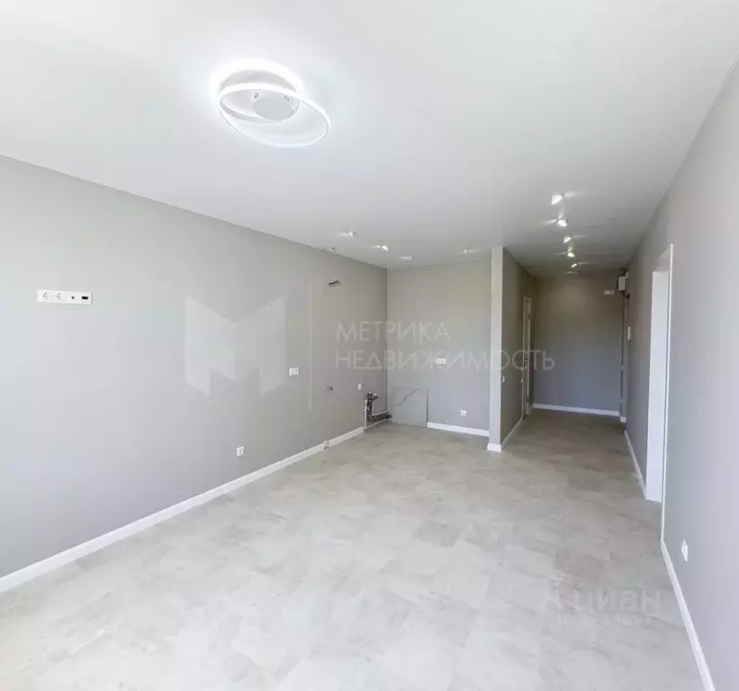 1-к кв. Тюменская область, Тюмень ул. Анатолия Клиндюка, 1 (42.3 м) - Фото 1