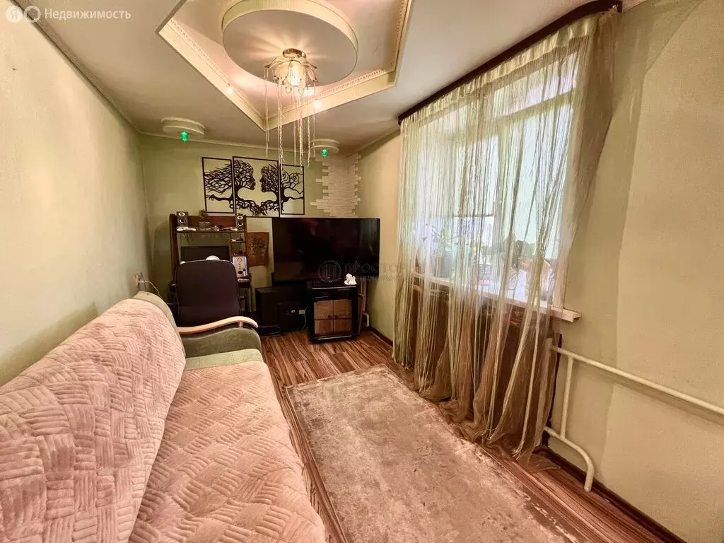 2-комнатная квартира: посёлок городского типа Икша, Инженерная улица, ... - Фото 1