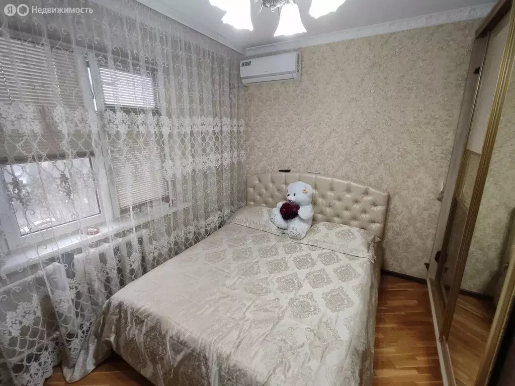 2-комнатная квартира: Владикавказ, улица Морских Пехотинцев, 5 (50 м) - Фото 2