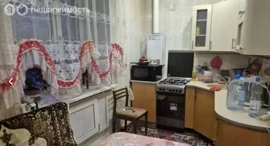 3-комнатная квартира: Ухта, посёлок Озёрный, улица Чернова, 33 (66 м) - Фото 1