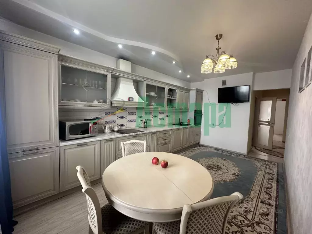 2-к кв. Забайкальский край, Чита ул. Генерала Белика, 10 (80.3 м) - Фото 0