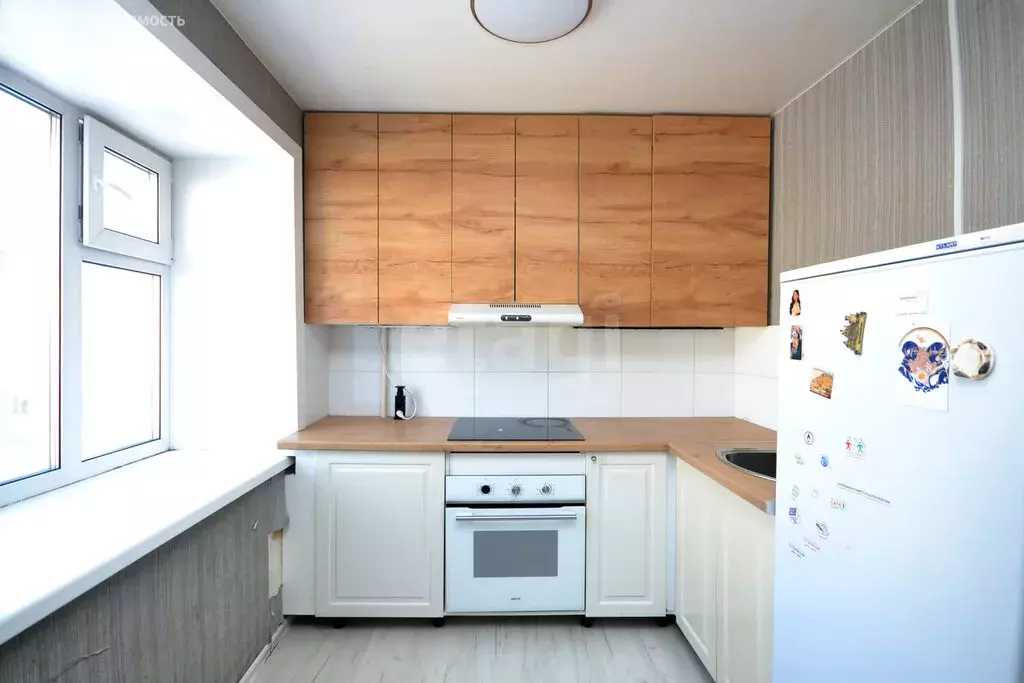 3-комнатная квартира: Якутск, улица Хабарова, 27/2 (54 м) - Фото 1