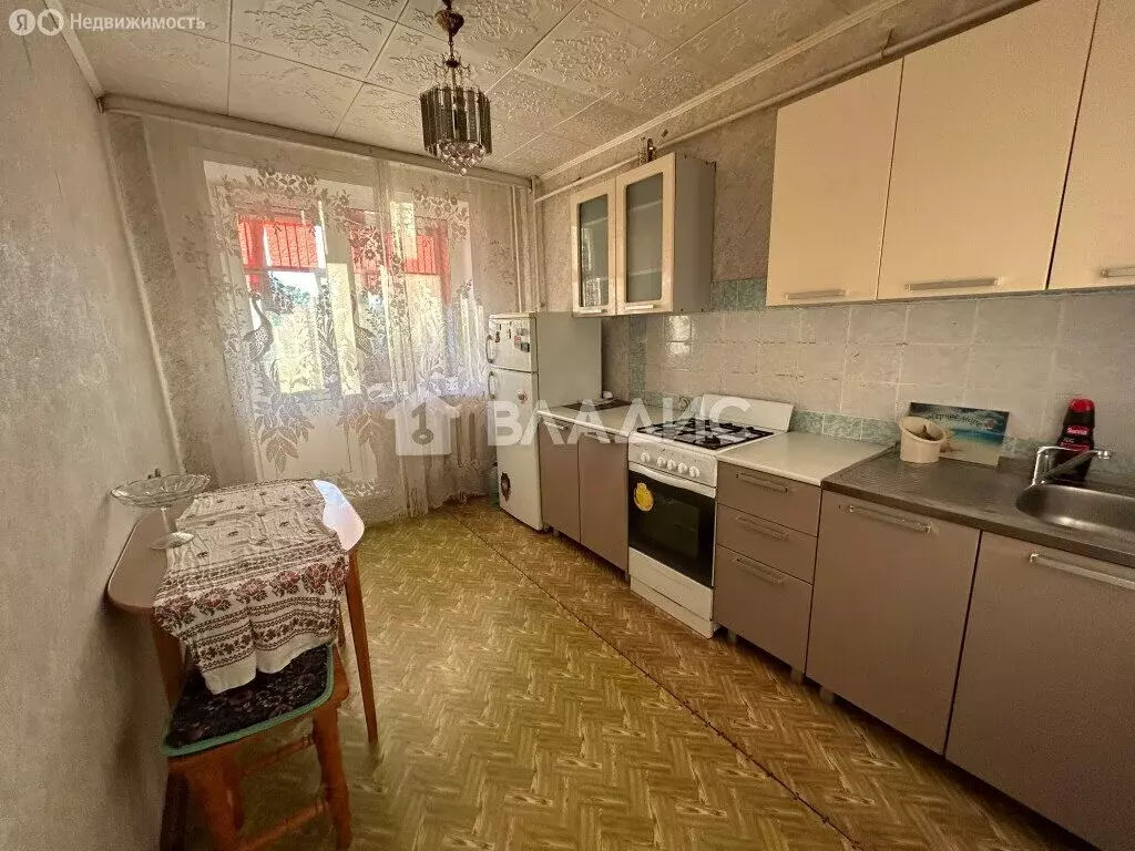 1-комнатная квартира: Сыктывкар, улица Серова, 48 (39 м) - Фото 0