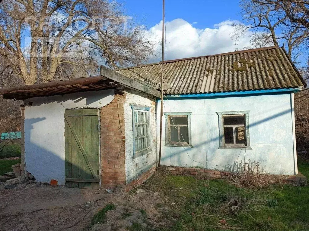 Дом в Калмыкия, Городовиковск  (30 м) - Фото 1