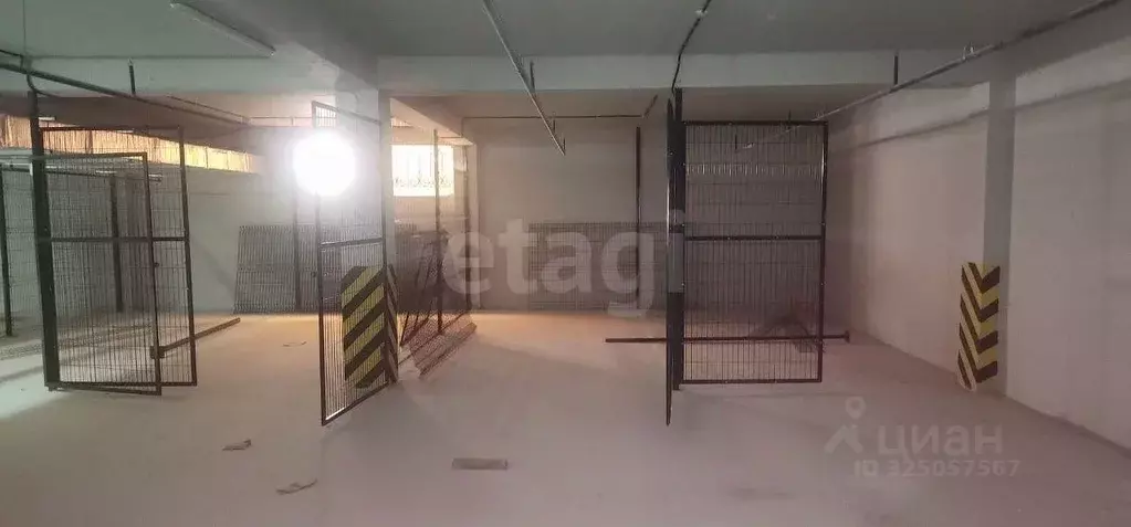 Гараж в Севастополь Гагаринский муниципальный округ, ул. Военных ... - Фото 1