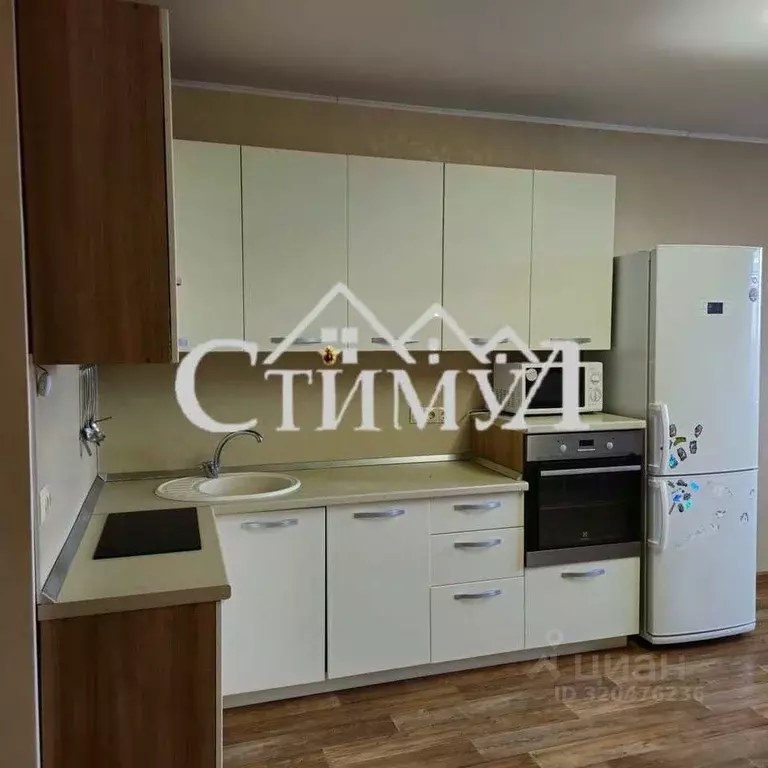 1-к кв. Хакасия, Абакан ул. Кирова, 120к2 (55.1 м) - Фото 1