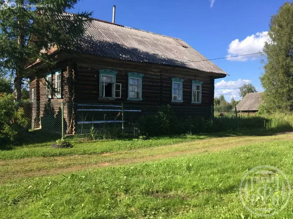 Дом в Волошовское сельское поселение, деревня Елемно (100 м) - Фото 1