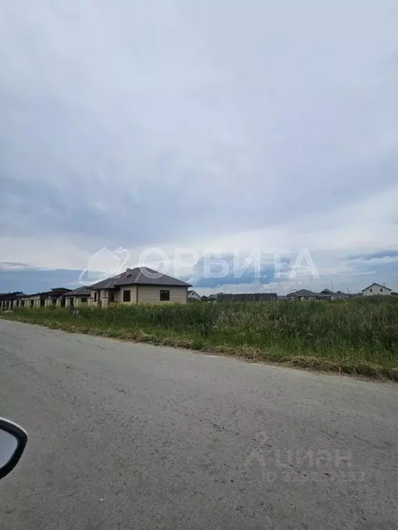 Участок в Тюменская область, Тюменский район, с. Луговое Плодовая ул. ... - Фото 1