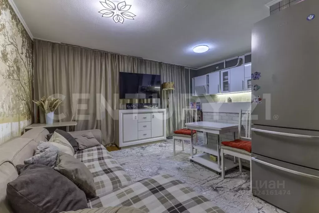 3-к кв. Санкт-Петербург просп. Славы, 8 (54.4 м) - Фото 0