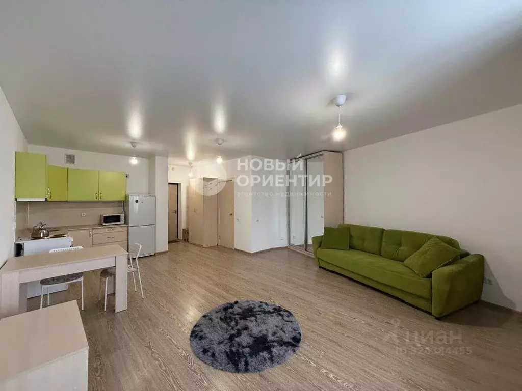 Студия Свердловская область, Екатеринбург Уктус жилрайон, Светлый мкр, ... - Фото 1