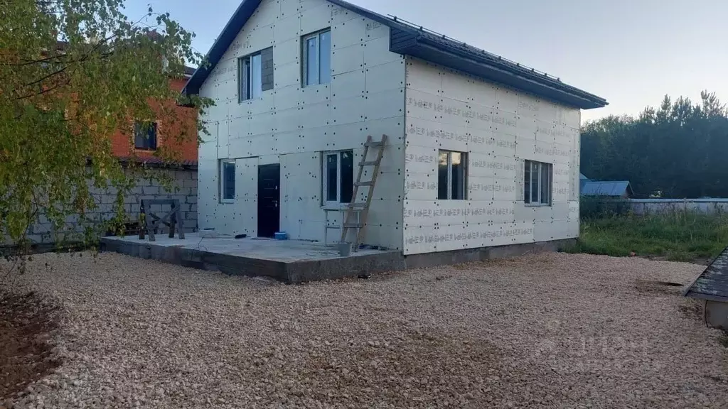 Дом в Калужская область, Жуковский район, Белоусово городское ... - Фото 0