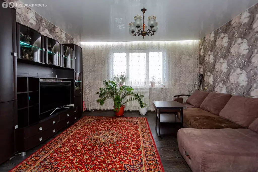4-комнатная квартира: Новокузнецк, проспект Архитекторов, 15 (77.5 м) - Фото 1