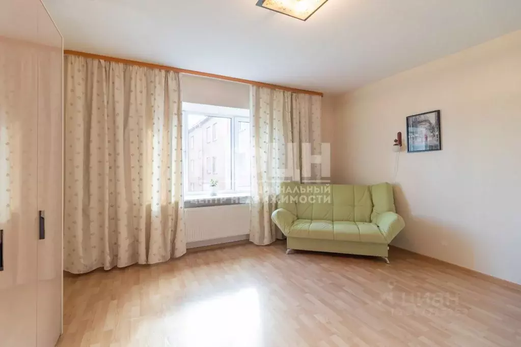 2-к кв. Карелия, Петрозаводск Мичуринская ул., 7 (62.7 м) - Фото 1