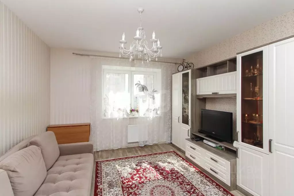 3-к кв. Тюменская область, Тюмень Ямская ул., 86/1 (92.6 м) - Фото 1