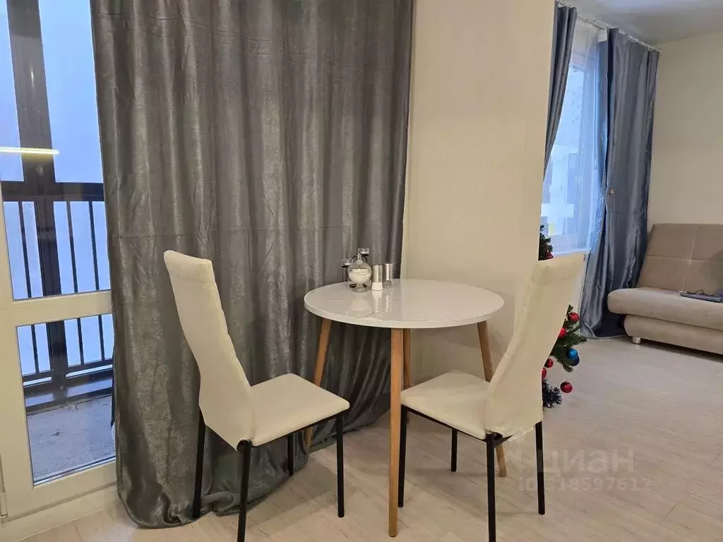 1-к кв. Татарстан, Казань ул. Александра Курынова, 5к2 (31.0 м) - Фото 0