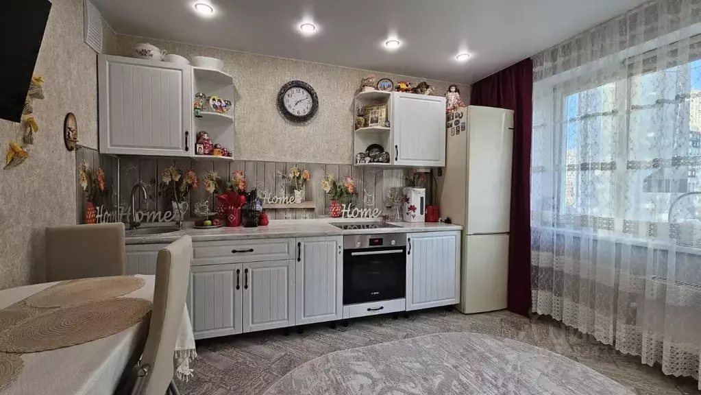 1-к кв. Тюменская область, Тюмень ул. Валентины Трофимовой, 3 (39.6 м) - Фото 2