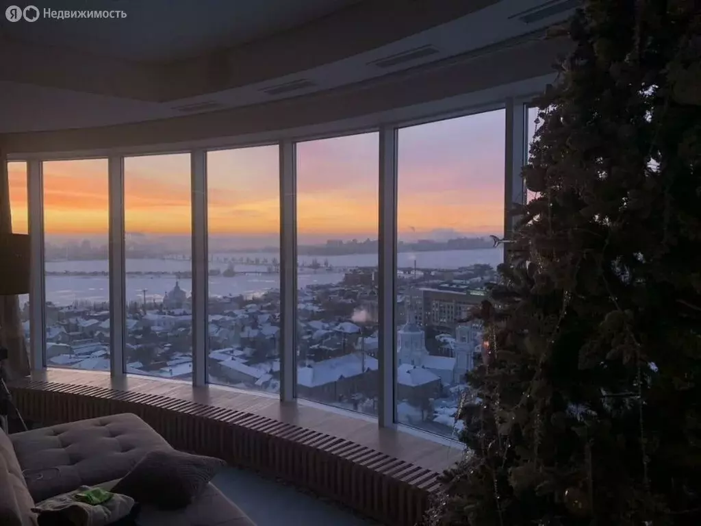 3-комнатная квартира: Воронеж, улица Сакко и Ванцетти, 78А (130 м) - Фото 1