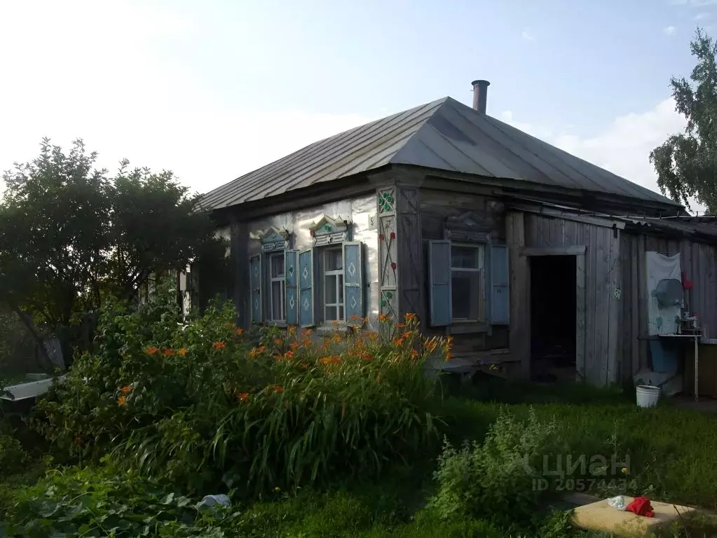 Дом в Саратовская область, Базарно-Карабулакский район, ... - Фото 0