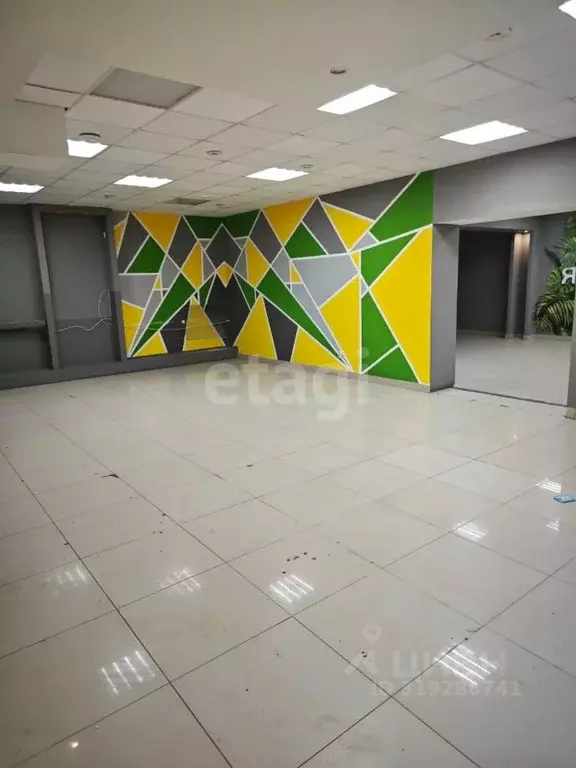 Торговая площадь в Ульяновская область, Ульяновск просп. Нариманова, 1 ... - Фото 1