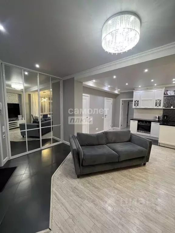 3-к кв. Челябинская область, Челябинск ул. Труда, 156В (90.0 м) - Фото 2