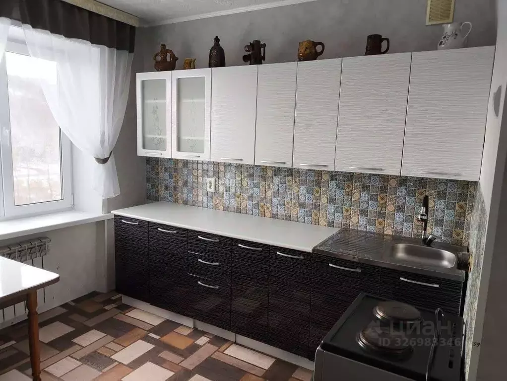 3-к кв. Сахалинская область, Углегорск Речная ул., 16 (66.3 м) - Фото 1