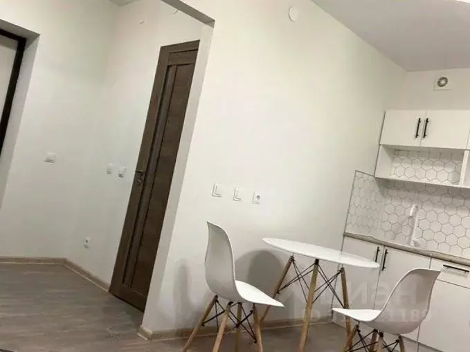 Студия Новосибирская область, Новосибирск ул. Юности, 5 (30.0 м) - Фото 1