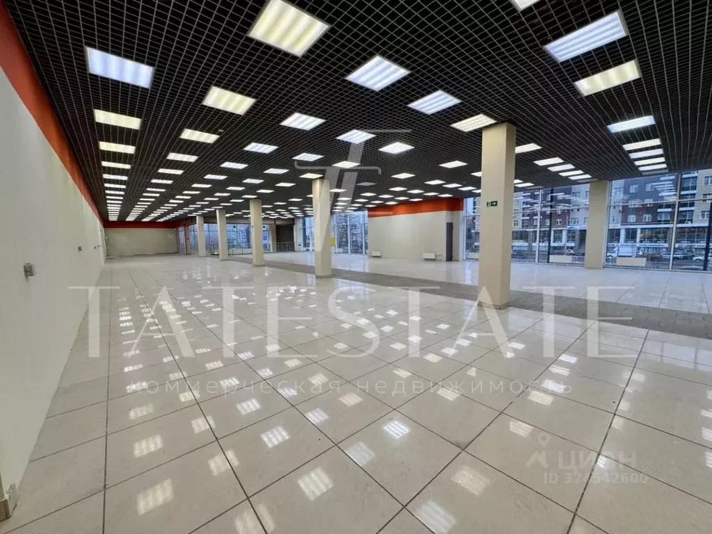 Торговая площадь в Татарстан, Казань Краснококшайская ул., 140 (750 м) - Фото 1