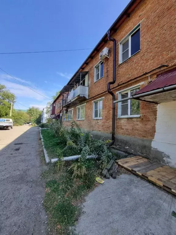 3-к. квартира, 60 м, 1/2 эт. - Фото 0
