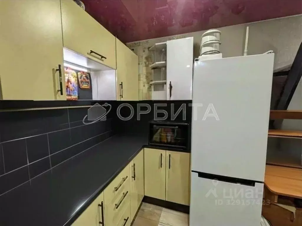 Комната Тюменская область, Тюмень ул. Республики, 210 (18.0 м) - Фото 1