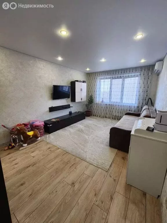 1-комнатная квартира: Саратов, улица имени К.Г. Уфимцева, 3В (37.2 м) - Фото 1