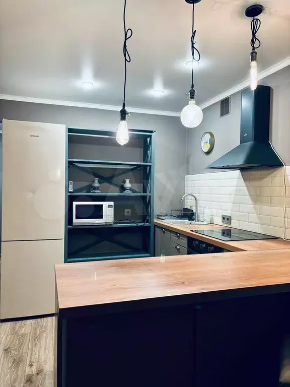 2-к. квартира, 55 м, 5/5 эт. - Фото 1