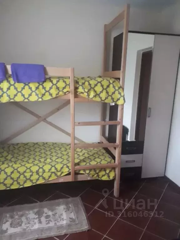 Комната Краснодарский край, Сочи Центральный мкр, ул. Комсомольская, ... - Фото 0