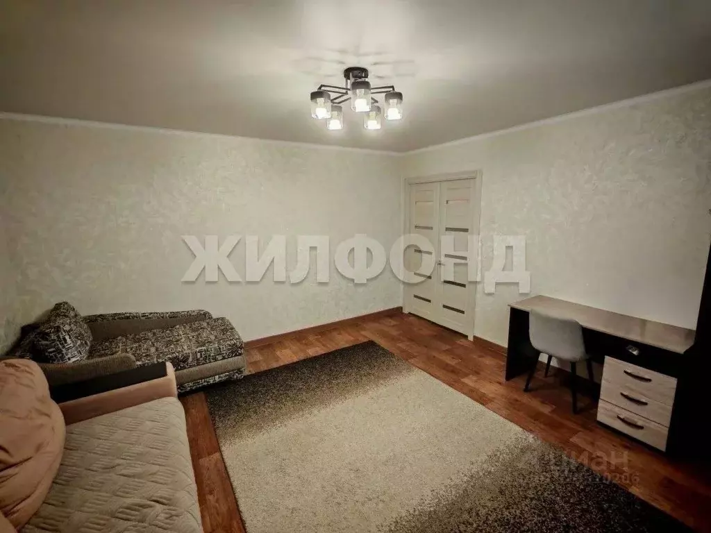 2-к кв. Хакасия, Абакан Трудовая ул., 73А (52.0 м) - Фото 1